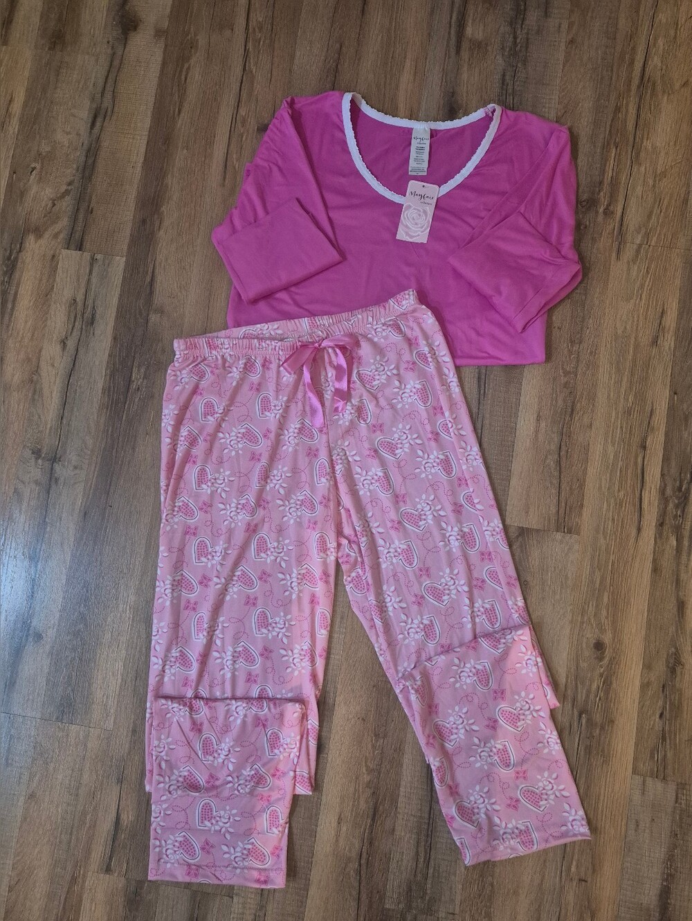 MAYFAIR GROUP-Pink Two-Piece Women’s Pajama Set. Super Soft & NWT!